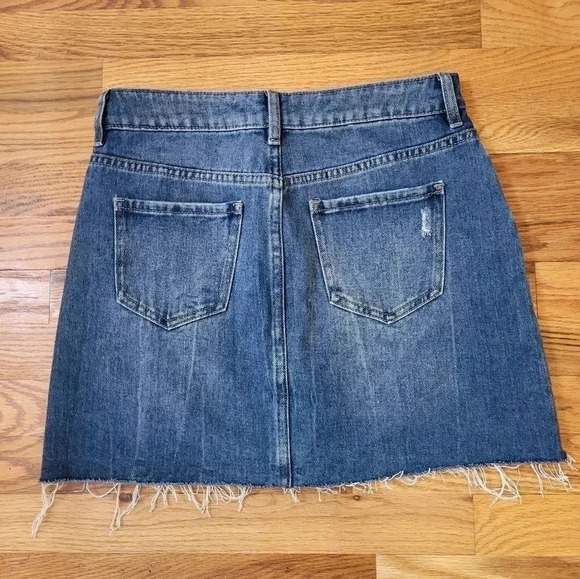 Pacsun Raw Hem Blue Denim Jean Mini Skirt(27) - Picture 2 of 8